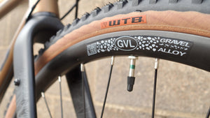 Jamis Gravel Adventure Jamis Renegade S2