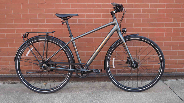 TREK Used Bikes Pre-Owned TREK District 4 Equipped Commuter Bike