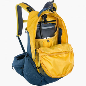 EVOC Trail Pro 26 Protector backpack 26L Curry/Denim SM