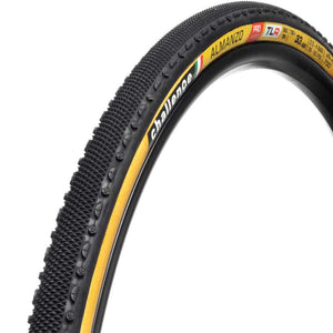 Challenge Tires Challenge Almanzo Pro Tire 700x33C Folding Tubeless Ready Smart SuperPoly PPS2 260TPI Tanwall
