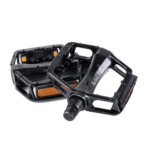 PWR Pedals PWR Dually Pedals Body: Alloy Spindle: Steel 9/16'' Black