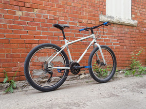 Surly Used Bikes Pre-Owned Surly Troll Medium Salt Shaker White