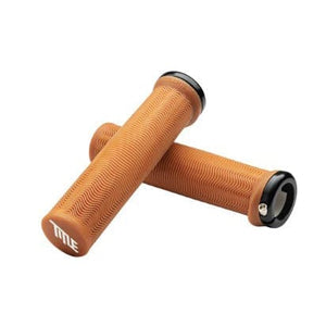Title L01 Lock-On Grips  Gum