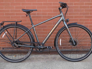 TREK Used Bikes Pre-Owned TREK District 4 Equipped Commuter Bike