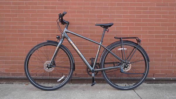 TREK Used Bikes Pre-Owned TREK District 4 Equipped Commuter Bike